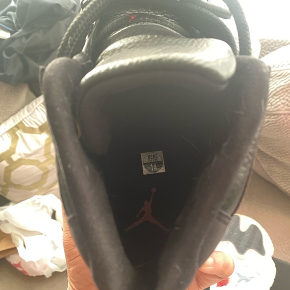 Jordan Retro 11 “72-10” (size 14) - Picture 4 of 8